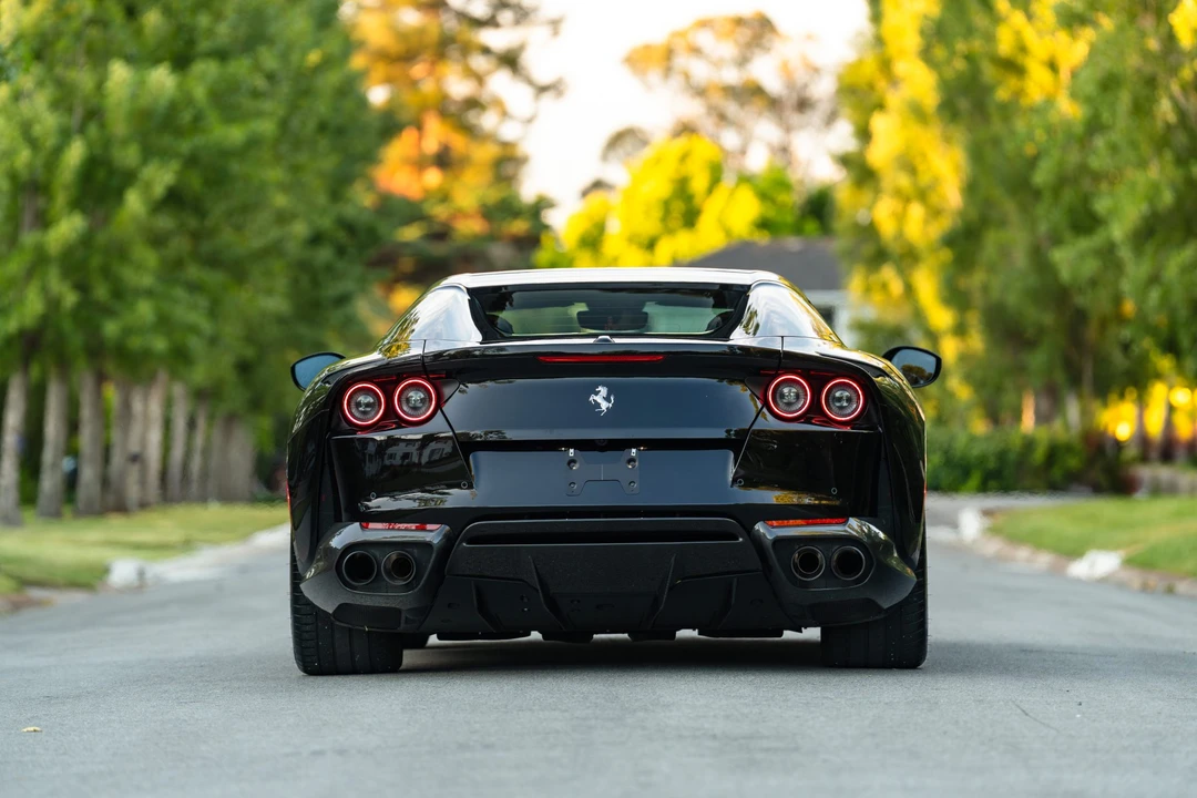2022 Ferrari 812 GTS - Image 27 of 31