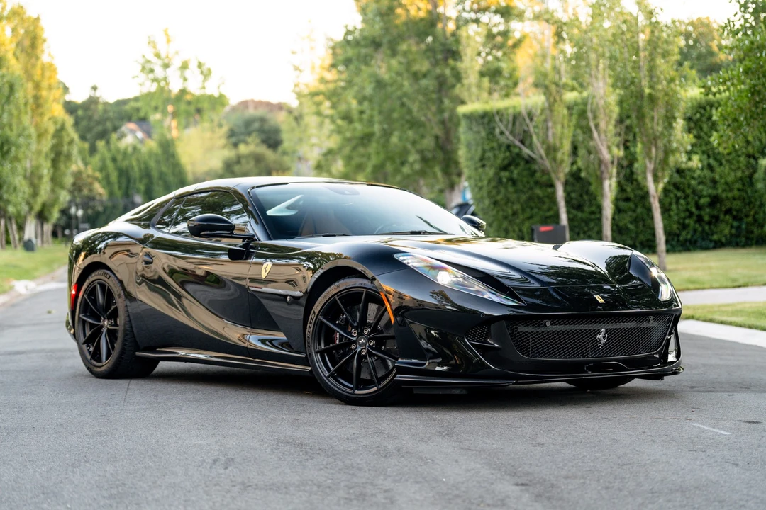 2022 Ferrari 812 GTS - Image 19 of 31
