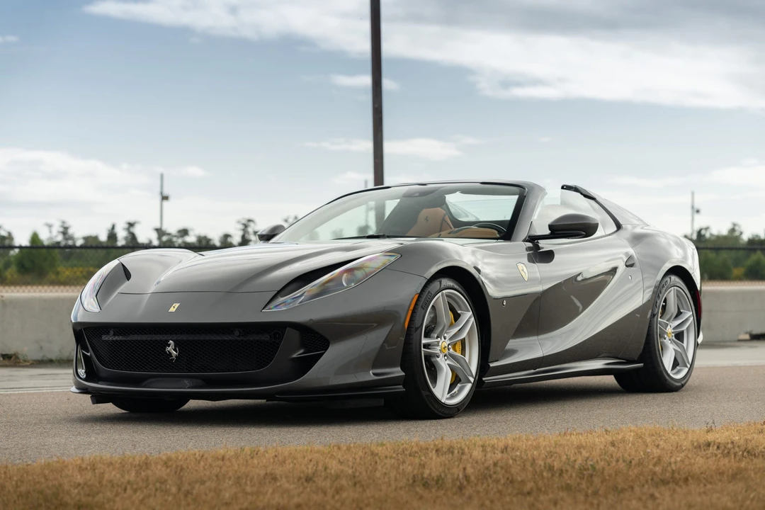 2022 Ferrari 812 GTS - Image 17 of 31