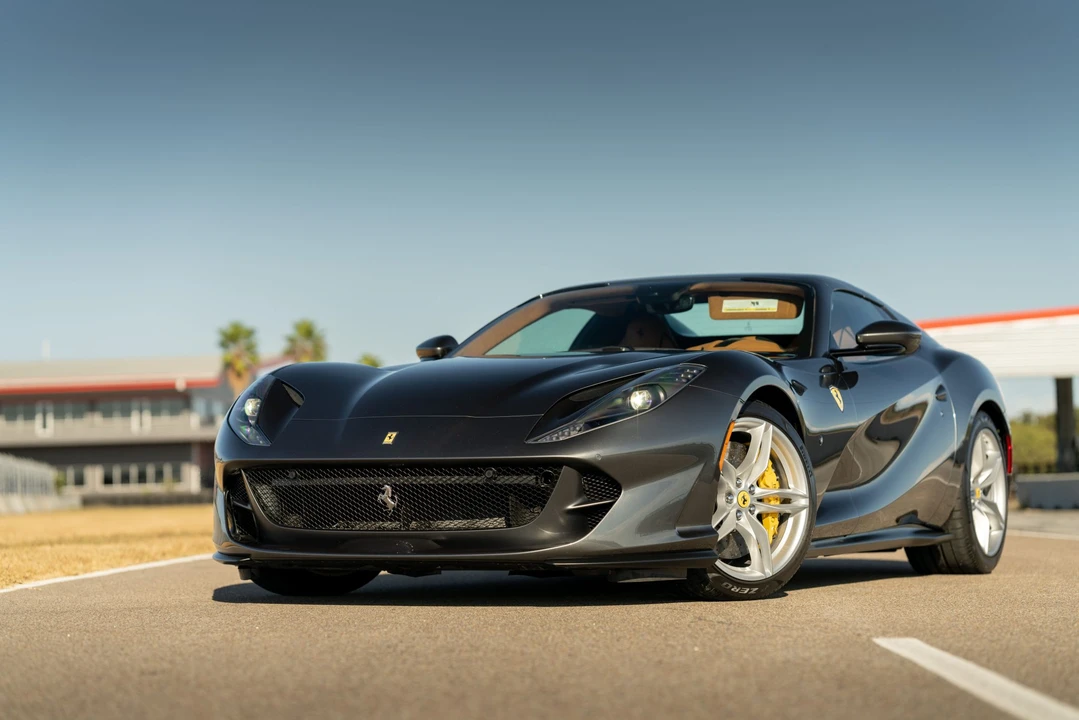 2022 Ferrari 812 GTS - Image 2 of 31