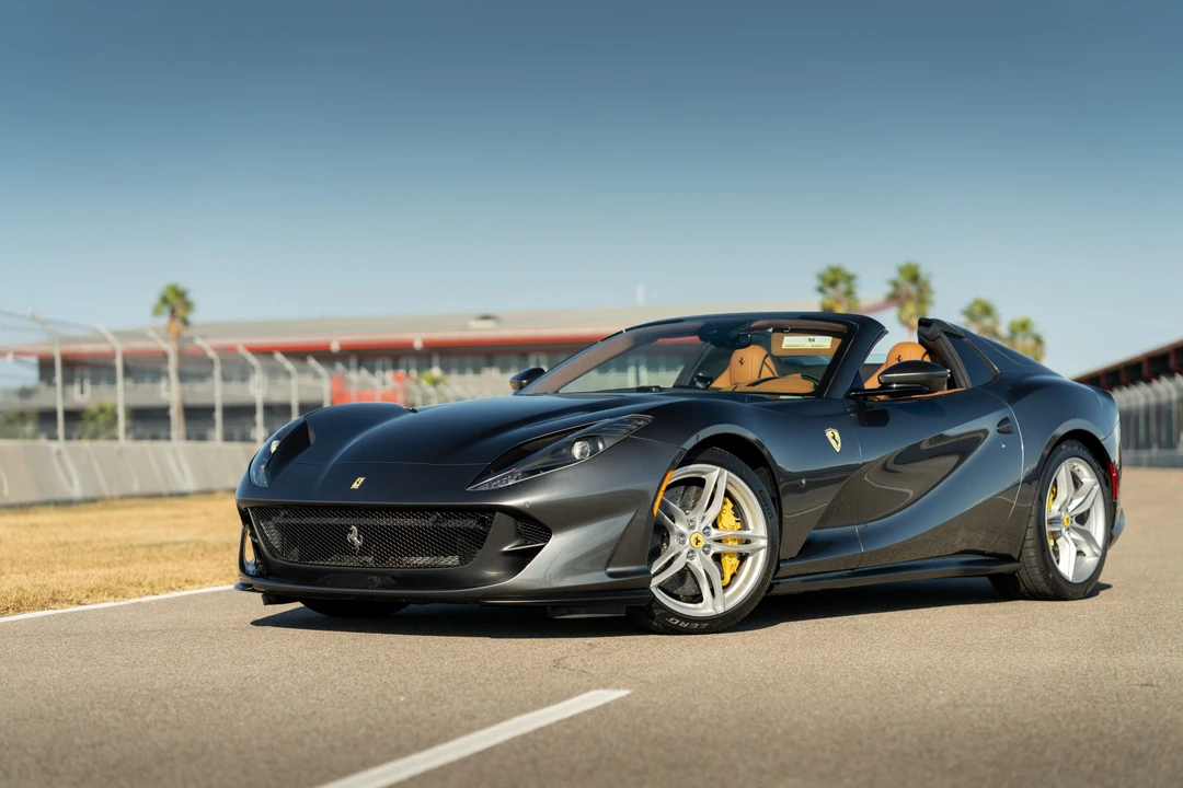 2022 Ferrari 812 GTS - Image 18 of 31