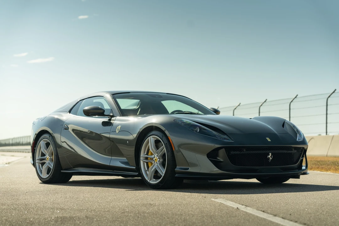2022 Ferrari 812 GTS - Image 12 of 31