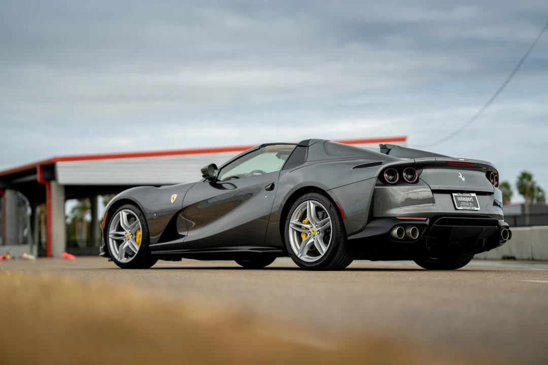 2022 Ferrari 812 GTS - Image 27 of 31