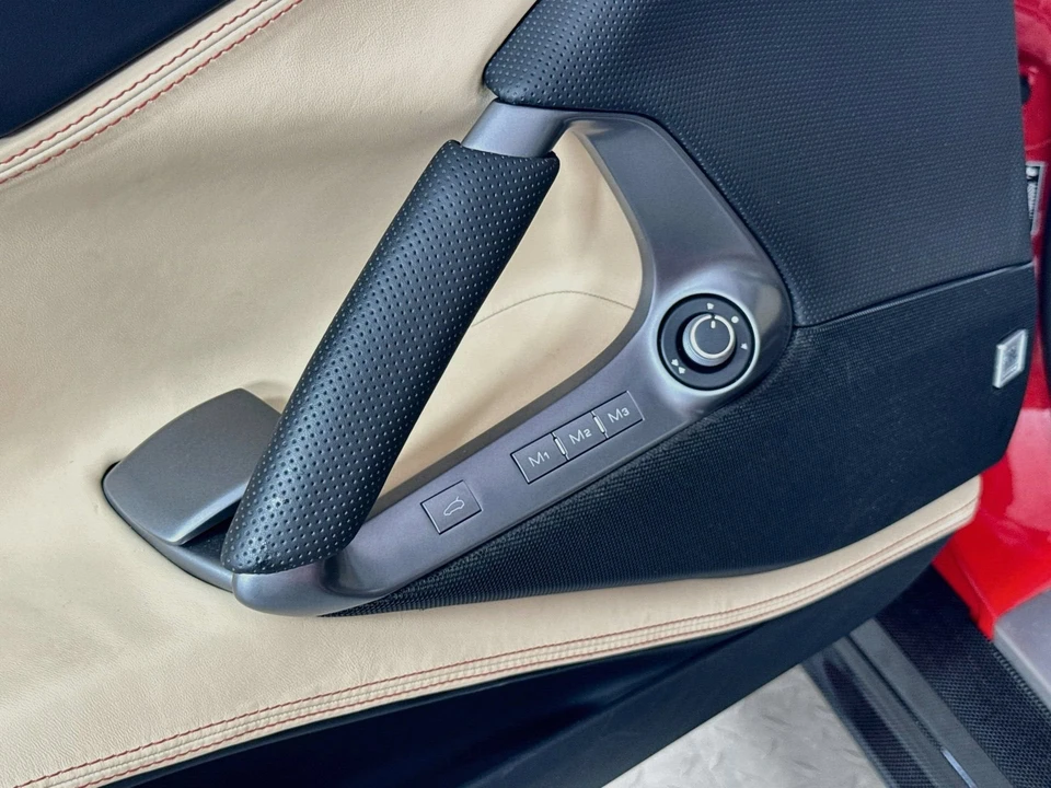 2022 Ferrari 812 GTS - Image 16 of 29