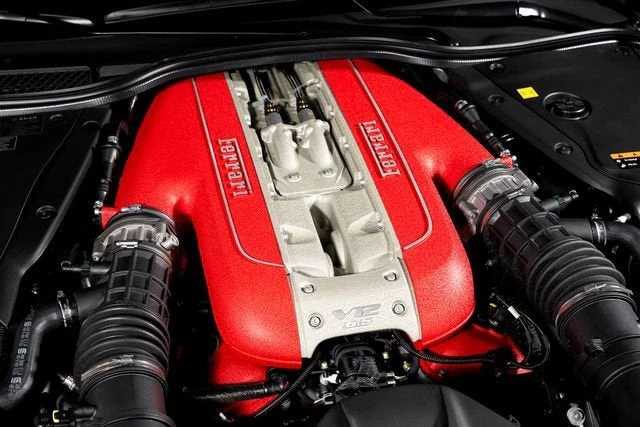 2022 Ferrari 812 GTS - Image 16 of 31