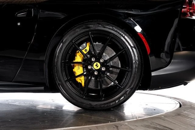 2022 Ferrari 812 GTS - Image 19 of 31