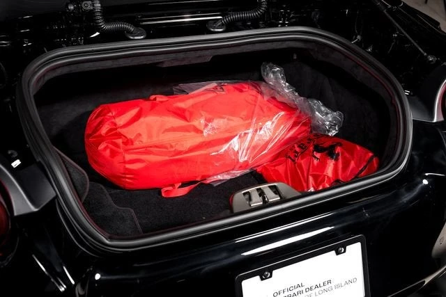 2022 Ferrari 812 GTS - Image 10 of 31
