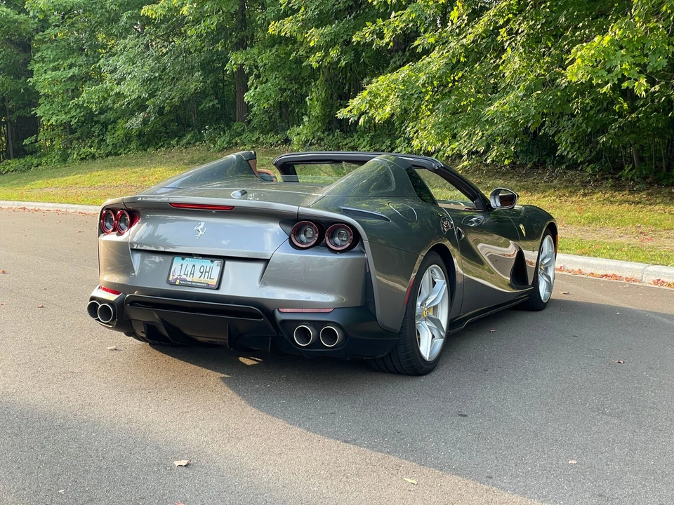 2022 Ferrari 812 GTS - Image 8 of 31