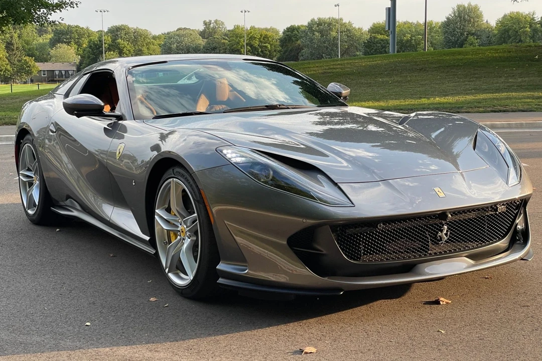 2022 Ferrari 812 GTS - Image 30 of 31