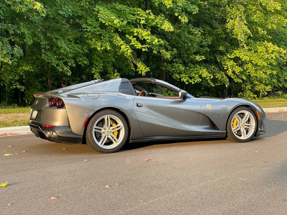 2022 Ferrari 812 GTS - Image 6 of 31