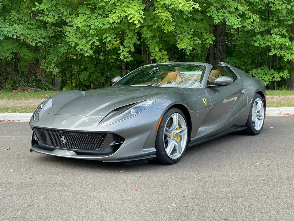 2022 Ferrari 812 GTS - Image 26 of 31