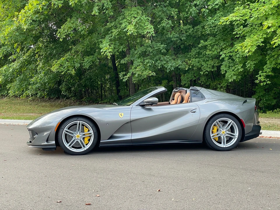 2022 Ferrari 812 GTS - Image 20 of 31