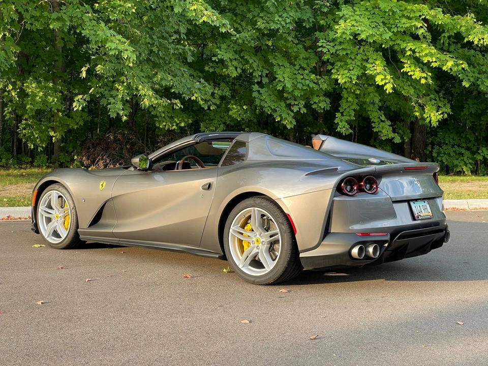 2022 Ferrari 812 GTS - Image 13 of 31