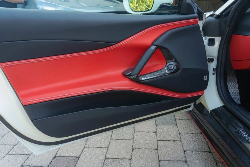2022 Ferrari 812 GTS - Image 15 of 15