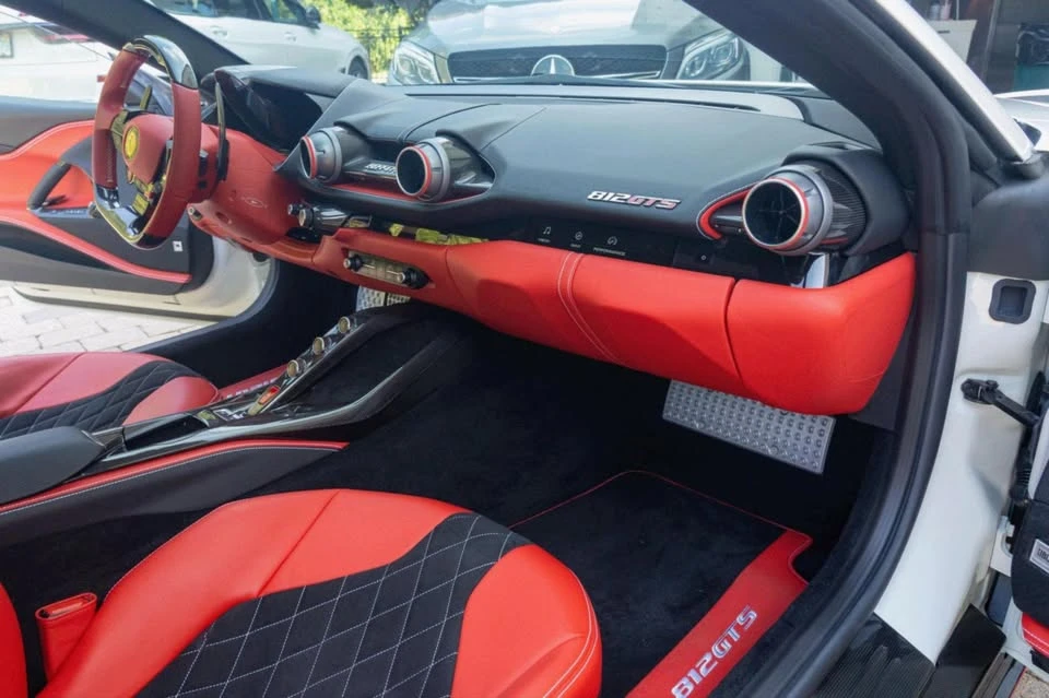 2022 Ferrari 812 GTS - Image 14 of 15