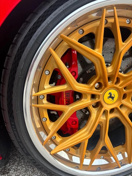 2022 Ferrari 812 GTS - Image 6 of 16