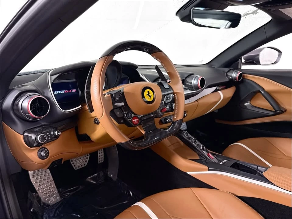 2022 Ferrari 812 GTS - Image 18 of 19