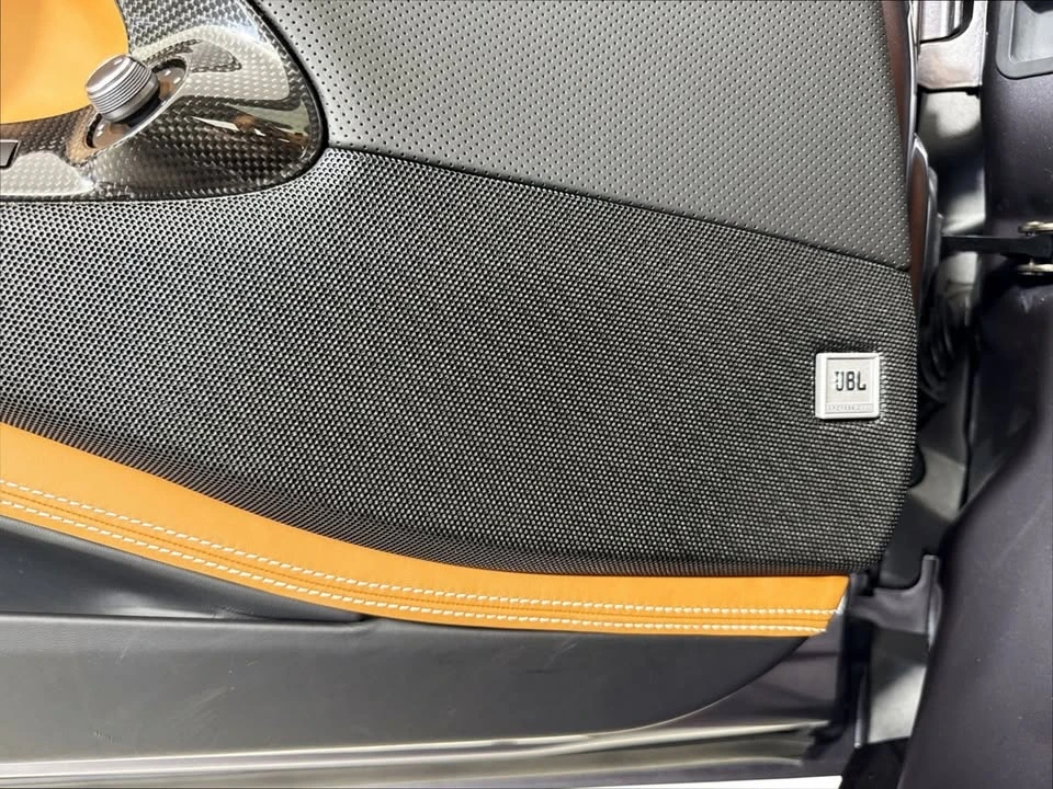 2022 Ferrari 812 GTS - Image 16 of 19