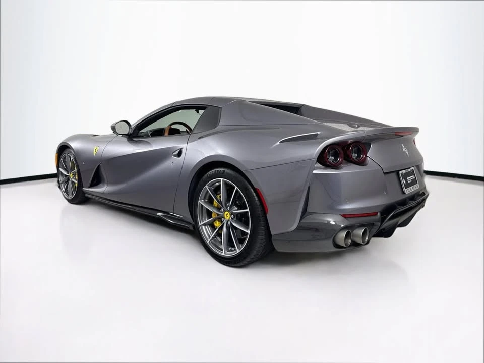 2022 Ferrari 812 GTS - Image 5 of 19