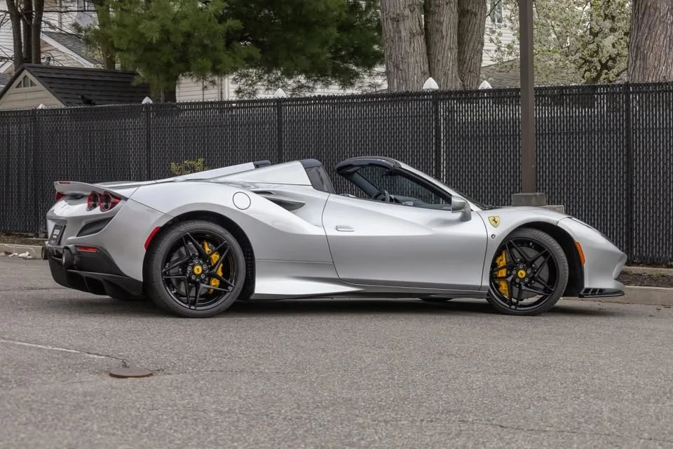 2022 Ferrari F8 - Image 4 of 5