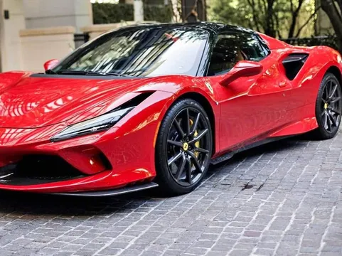 2022 Ferrari F8