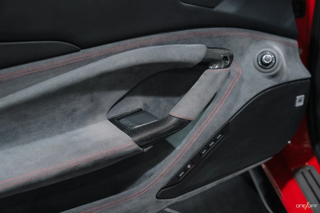 2022 Ferrari F8 Spider - Image 8 of 12