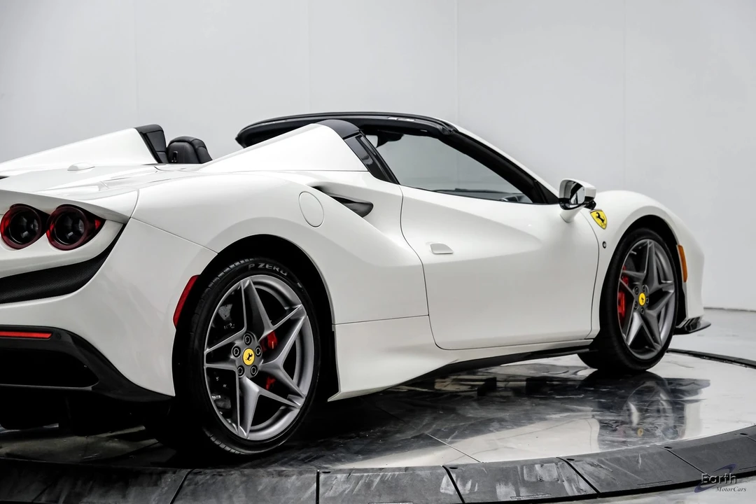 2022 Ferrari F8 Spider - Image 27 of 31