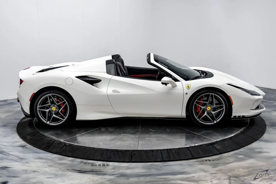 2022 Ferrari F8 Spider - Image 28 of 31