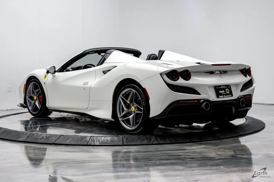 2022 Ferrari F8 Spider - Image 13 of 31