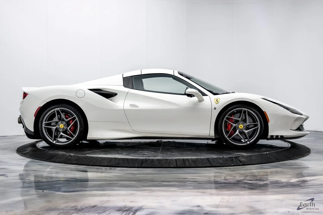 2022 Ferrari F8 Spider - Image 29 of 31