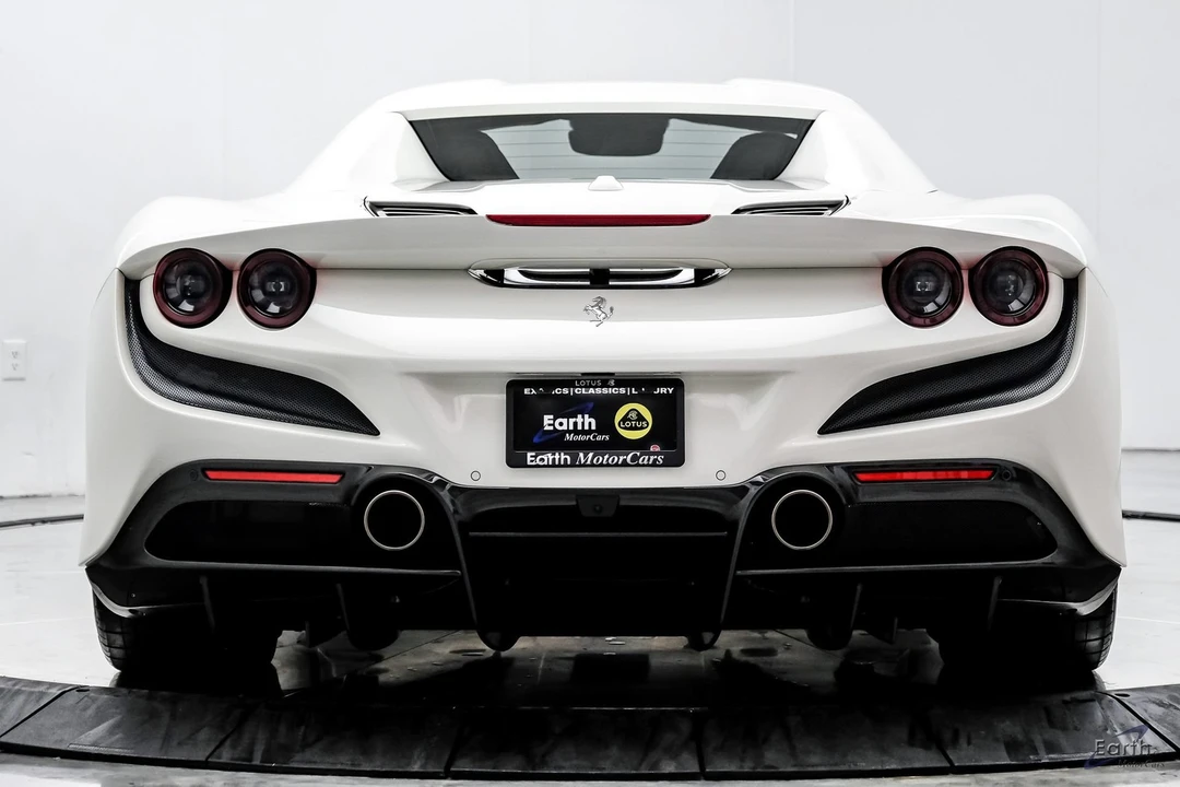 2022 Ferrari F8 Spider - Image 16 of 31
