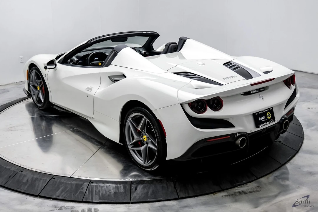 2022 Ferrari F8 Spider - Image 15 of 31