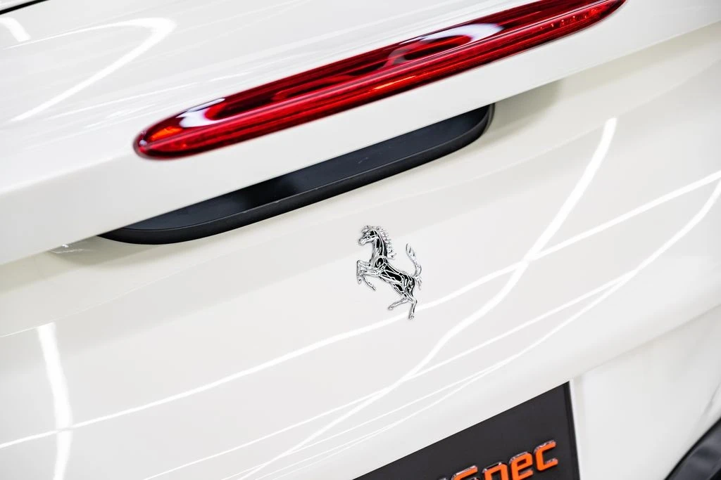 2022 Ferrari F8 Spider - Image 29 of 31