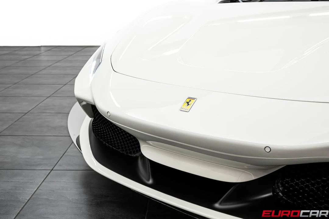 2022 Ferrari F8 Spider - Image 14 of 31