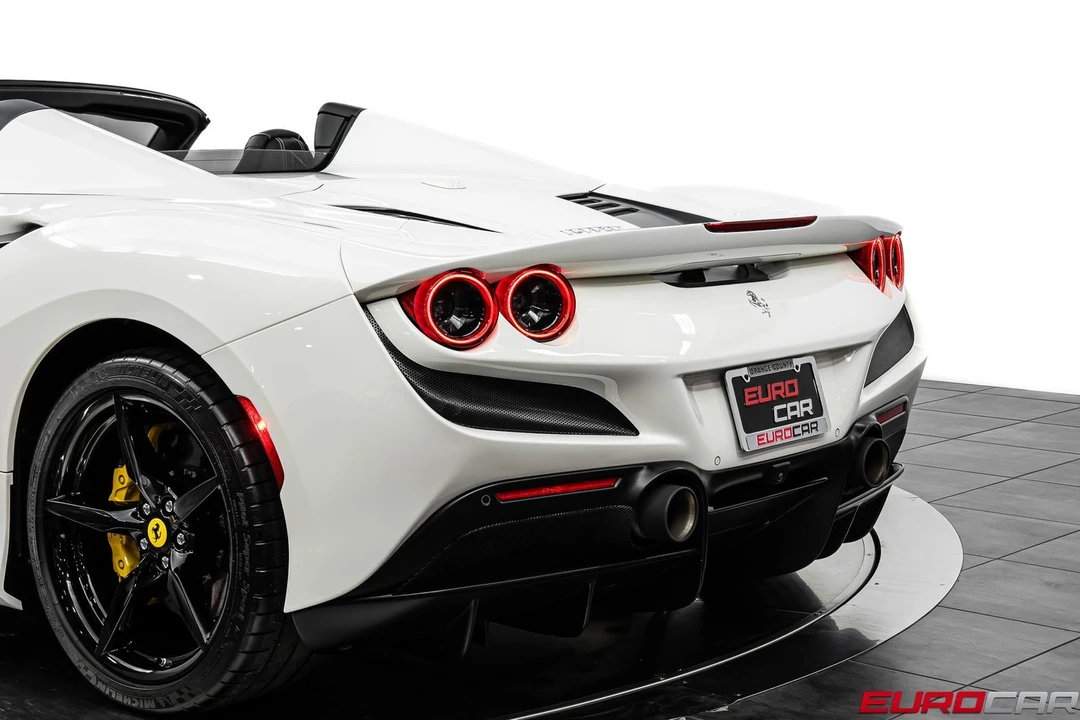 2022 Ferrari F8 Spider - Image 21 of 31