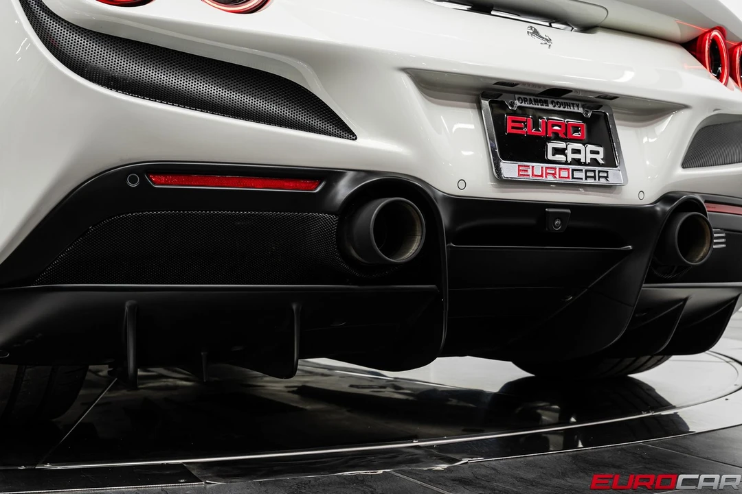 2022 Ferrari F8 Spider - Image 25 of 31