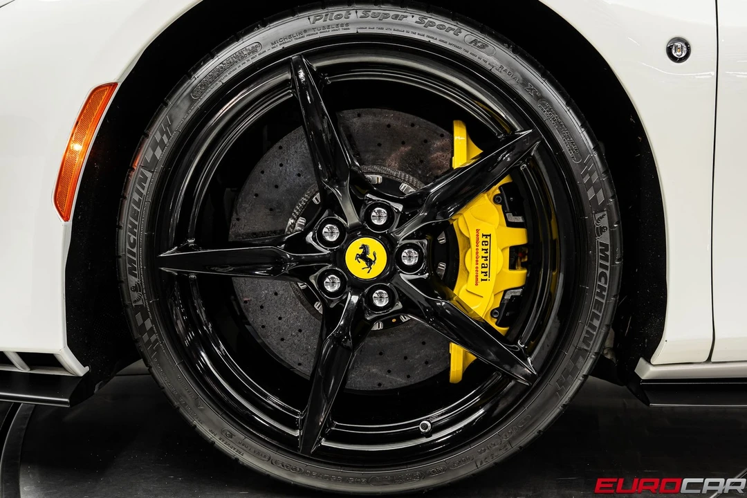 2022 Ferrari F8 Spider - Image 26 of 31