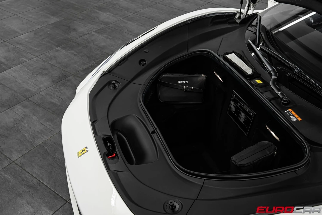 2022 Ferrari F8 Spider - Image 12 of 31