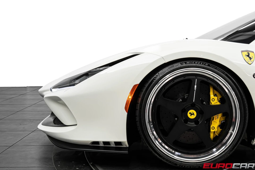 2022 Ferrari F8 Spider - Image 17 of 31