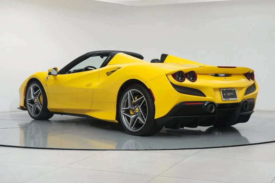 2022 Ferrari F8 Spider - Image 4 of 15