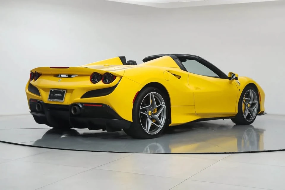 2022 Ferrari F8 Spider - Image 2 of 15