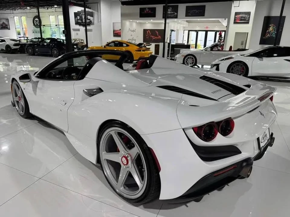 2022 Ferrari F8 Spider - Image 2 of 6