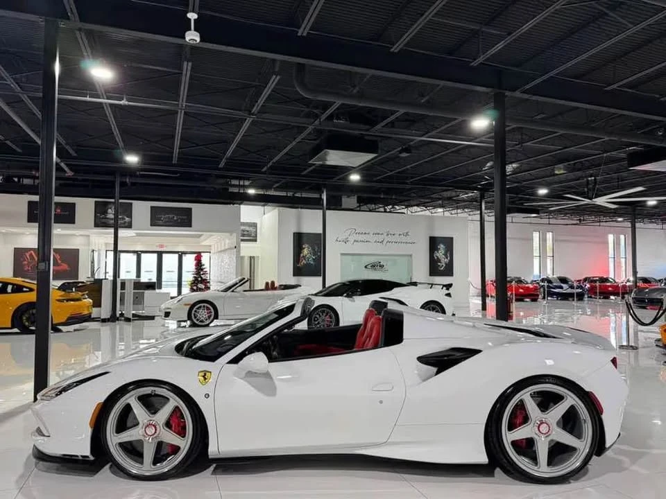 2022 Ferrari F8 Spider - Image 3 of 6