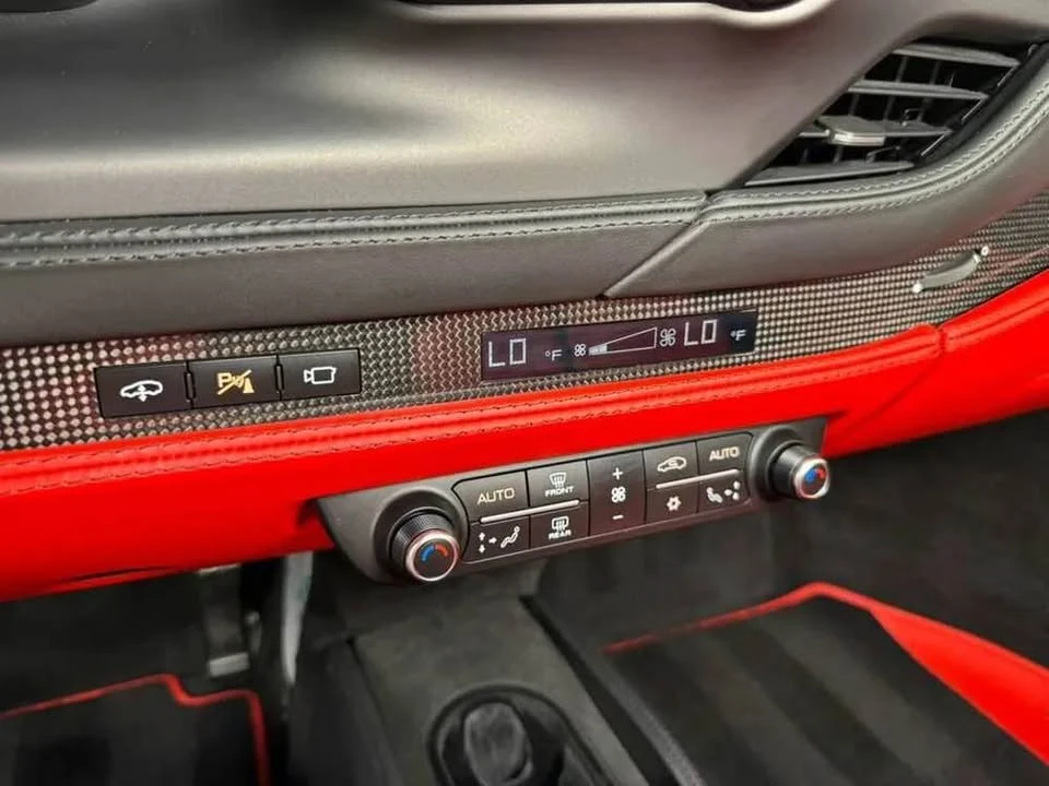 2022 Ferrari F8 Spider - Image 5 of 6