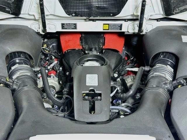 2022 Ferrari F8 Spider - Image 5 of 20