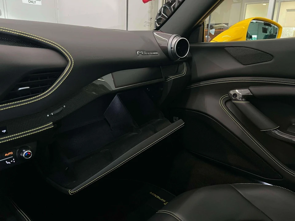 2022 Ferrari F8 Spider - Image 25 of 27