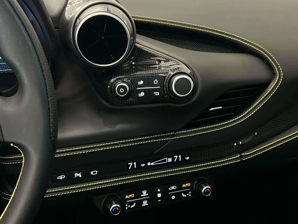 2022 Ferrari F8 Spider - Image 26 of 27