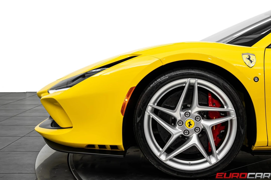 2022 Ferrari F8 Spider - Image 17 of 31