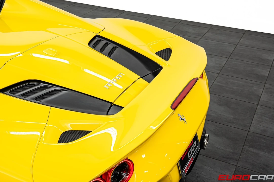 2022 Ferrari F8 Spider - Image 21 of 31