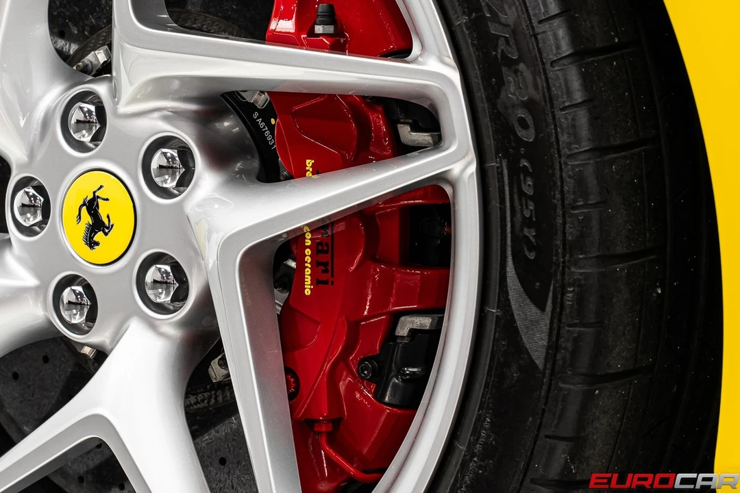 2022 Ferrari F8 Spider - Image 26 of 31